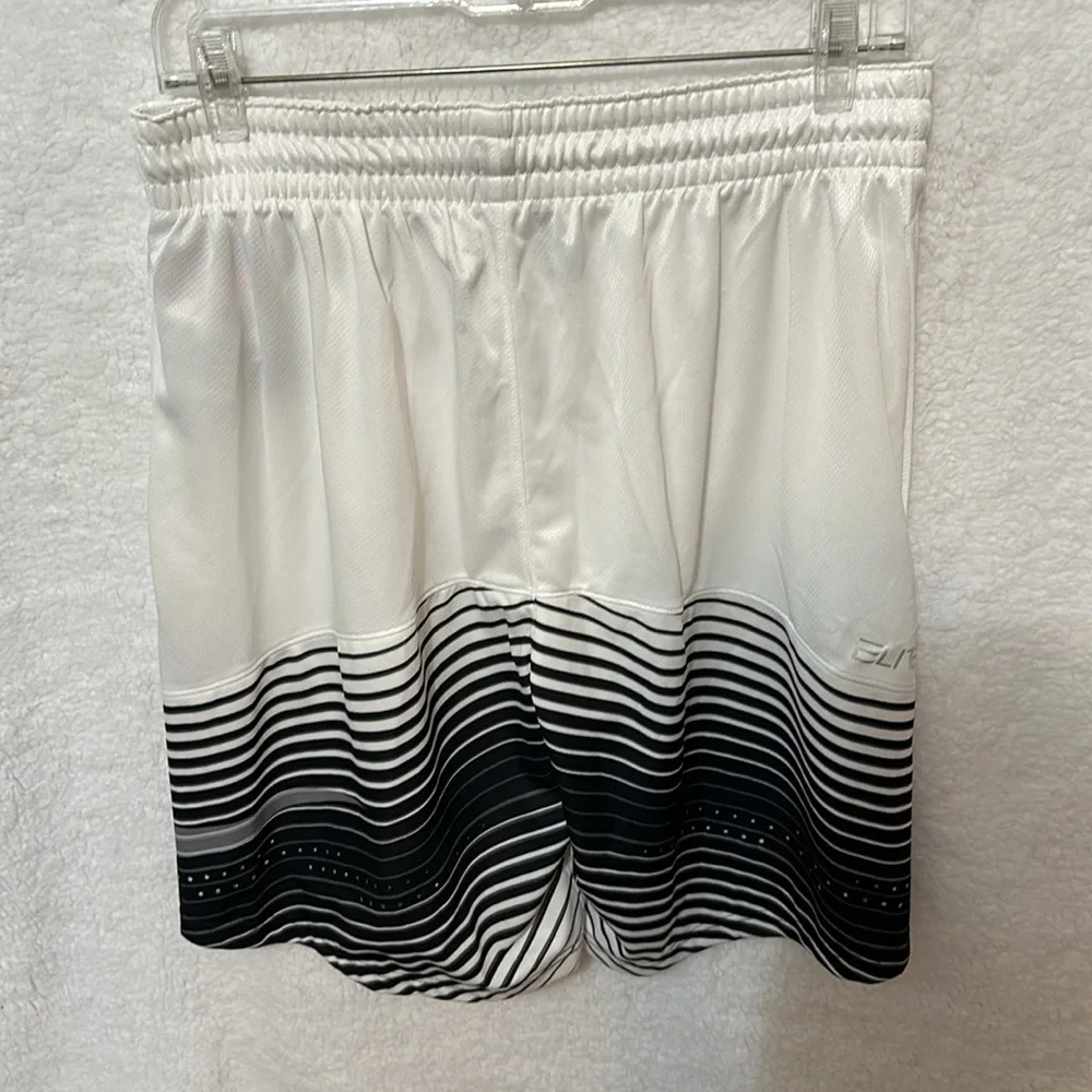 New Nike Dri-Fit  Men’s Athletic Shorts Size Large - Picture 2 of 9